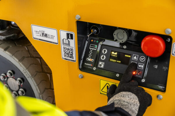 მაკრატელა ამწე კალათა Haulotte Compact 14